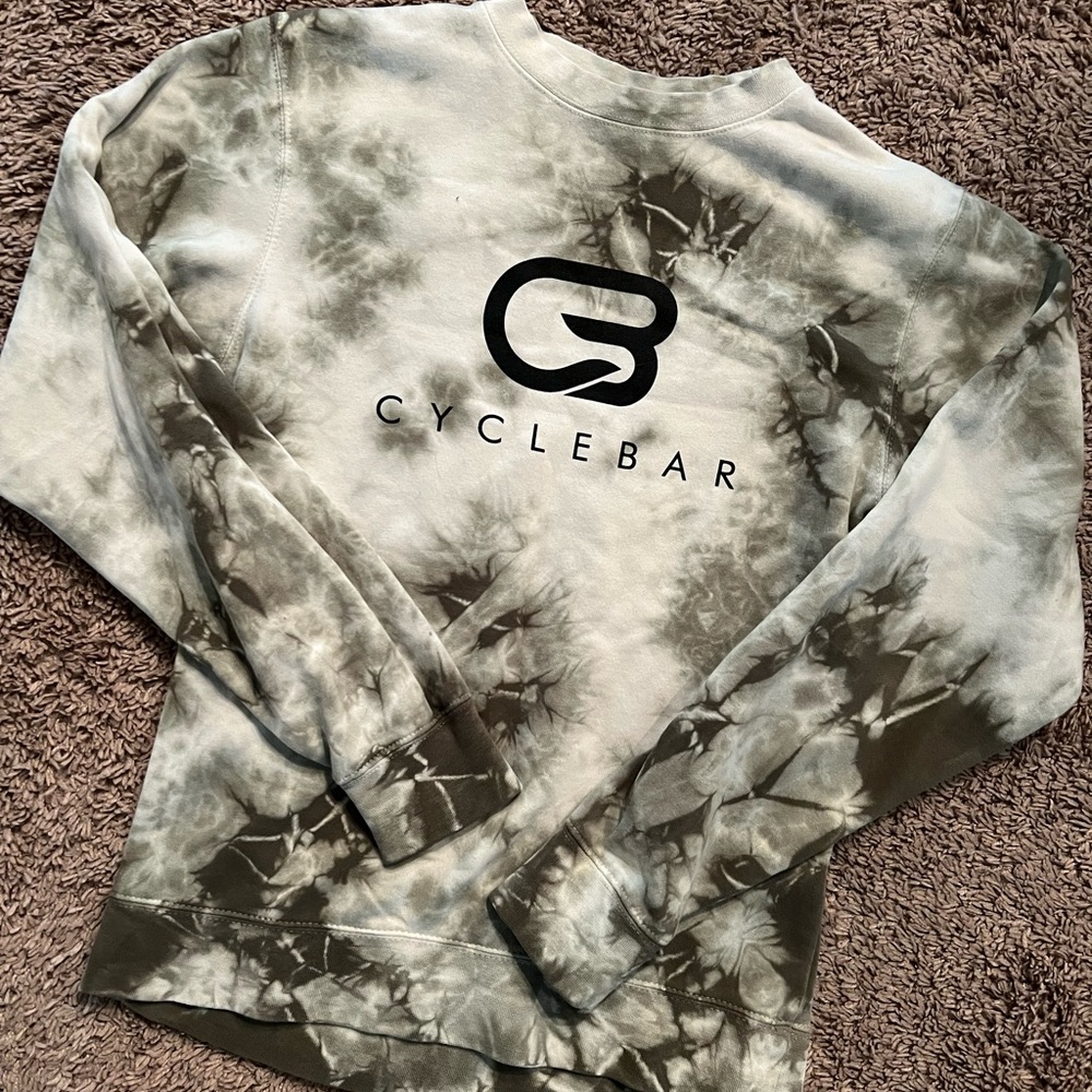 Cyclebar Sweater deep green black and white tyedye!